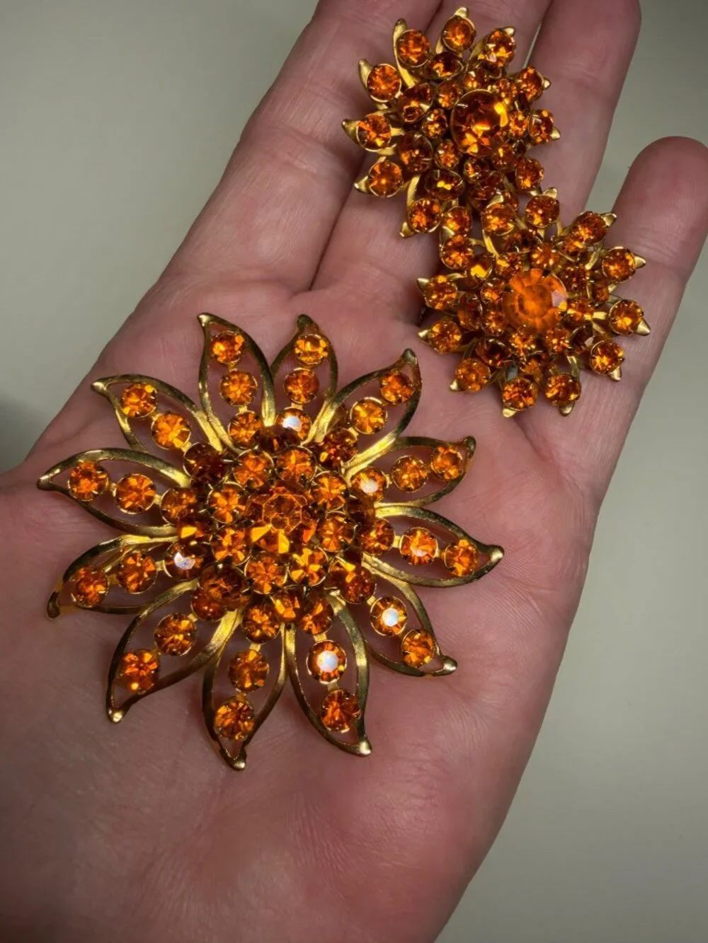 Vintage Judy Lee Brooch & Clip On Earrings Set Orange Rhinestone Floral Gold Ton